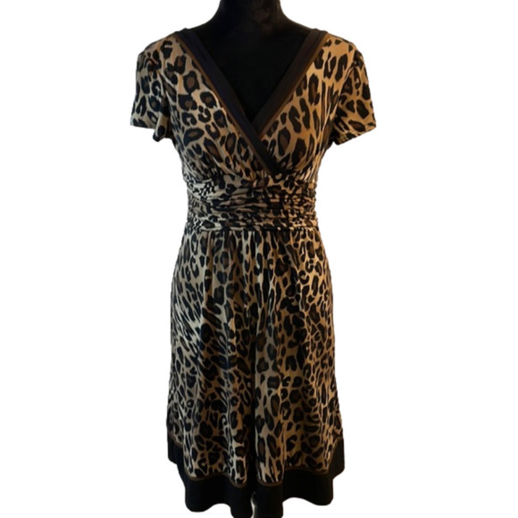 SANDRA Darren Leopard V Neck Short Sleeve Dress size 6P - Picture 1 of 7